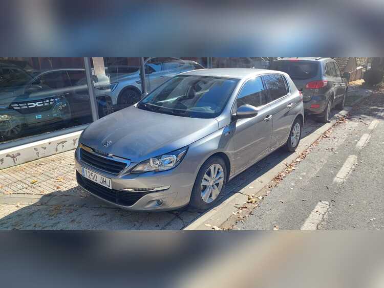 Peugeot 308 1.2 AUTOMATICO foto 2